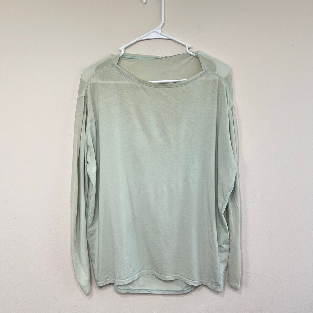 Lululemon Mint Green Back in Action Long Sleeve Shirt 6 Women - Picture 1 of 7